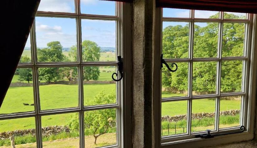 חדר סטנדרט עם מיטת קינג, Braithwaite Hall Bed & Breakfast