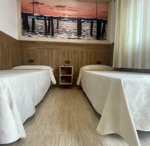 스탠다드 룸, Hostal Noli