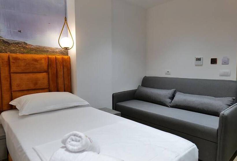 Люкс с Балконом, Eagle