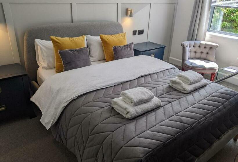 اتاق استاندارد, Ronachan