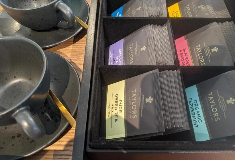 اتاق استاندارد, Ronachan