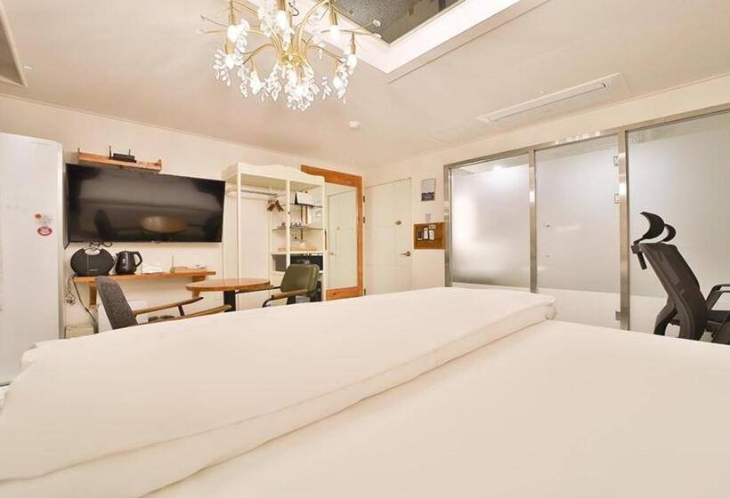 스위트, Daegu February Hotel Dongdaegustation