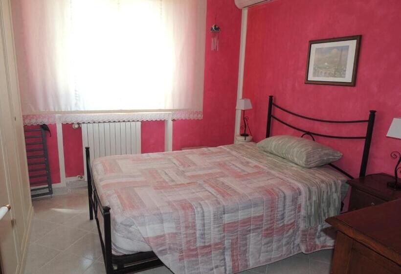 Четырехместный Номер Стандарт Вид на Море, Lalu S B&b