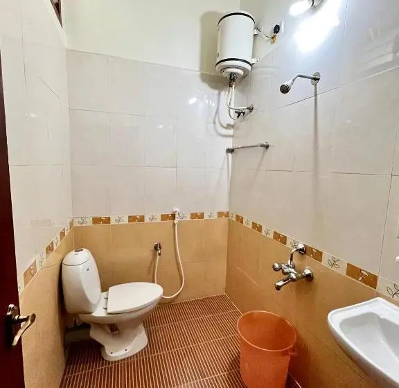 デラックススイート, Lakshmi Illam Guesthouse For Families Only