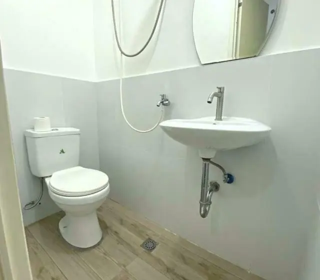 Chambre Economy, Pasay Centrale