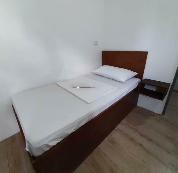 Deluxe Yhden Hengen Huone, Pasay Centrale