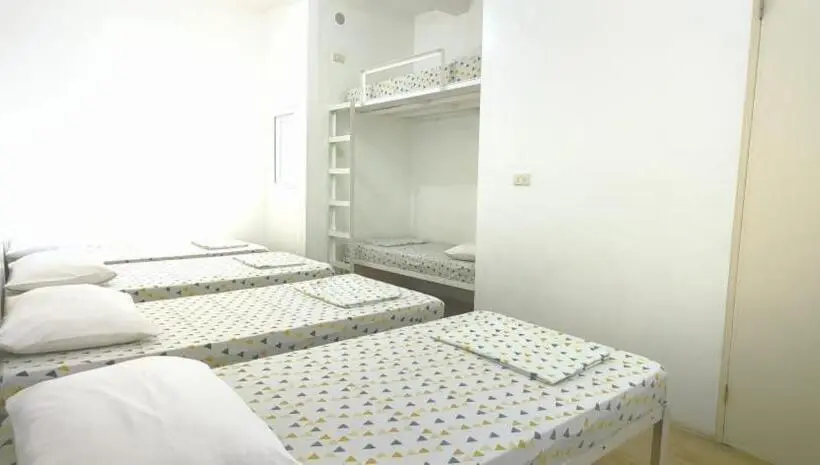 Chambre Familiale, Pasay Centrale