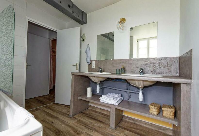 四人标准间, Le Moulin Du Couffon