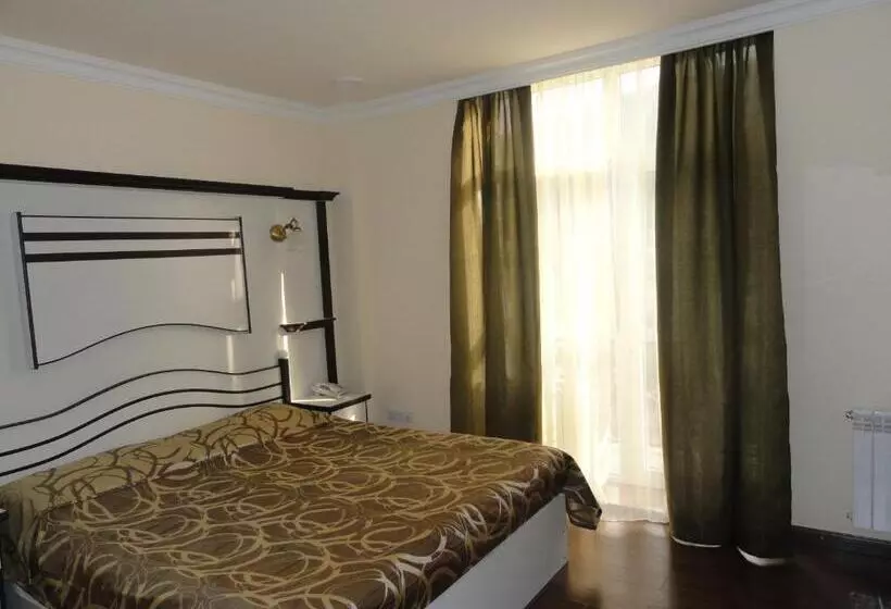 اتاق استاندارد, Diana Hotel