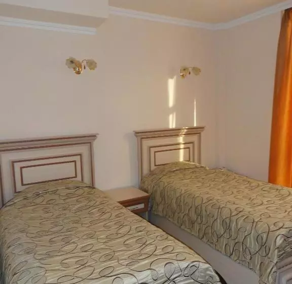 اتاق استاندارد, Diana Hotel
