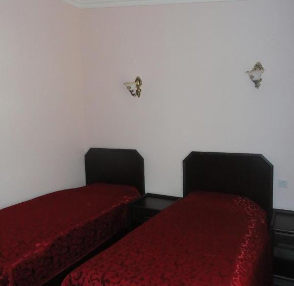 标准间, Diana Hotel