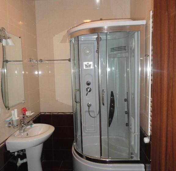 小型套房, Diana Hotel