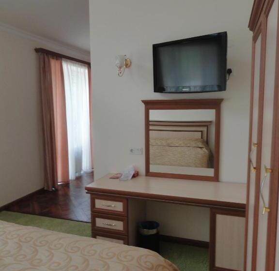 小型套房, Diana Hotel