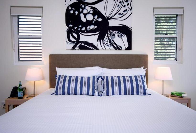 스탠다드 스튜디오, Domain Serviced Apartments