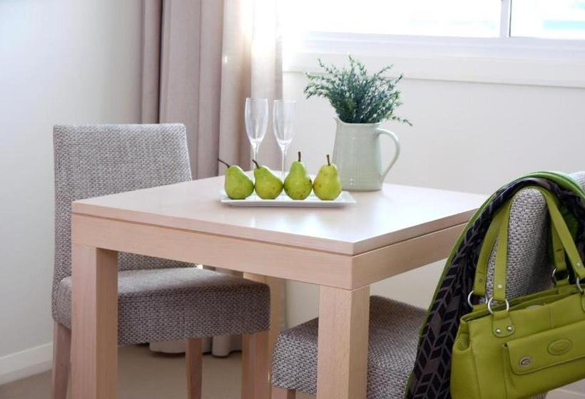 شقة غرفة واحدة, Domain Serviced Apartments