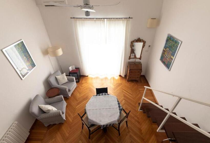 سوییت جونیور با چشم‌انداز دریا, Albergo Nazionale