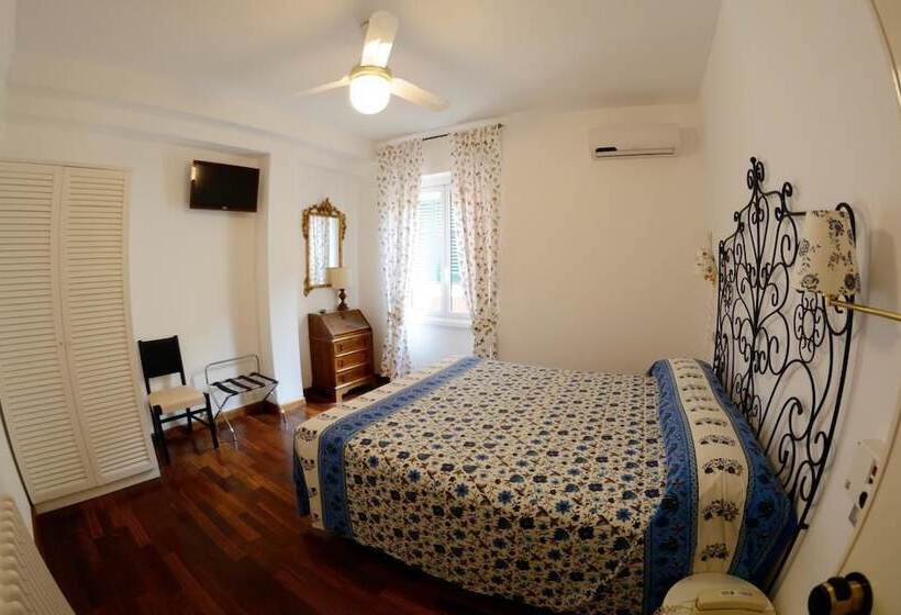 غرفة قياسية, Albergo Nazionale