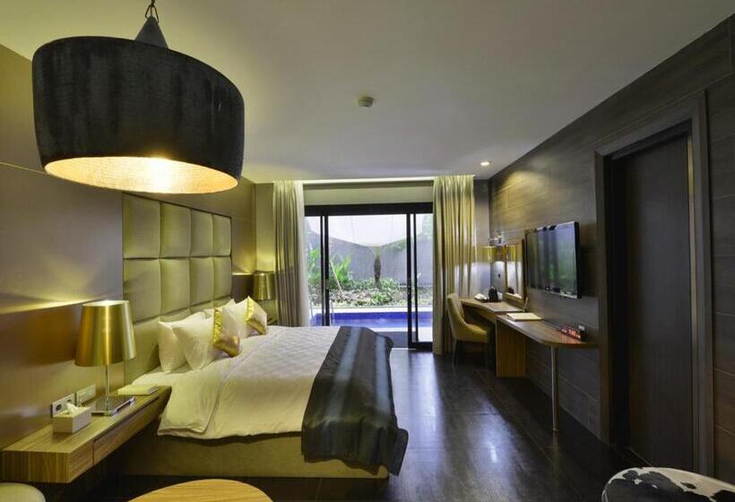 Люкс с Бассейном, Amaroossa Suite Bali