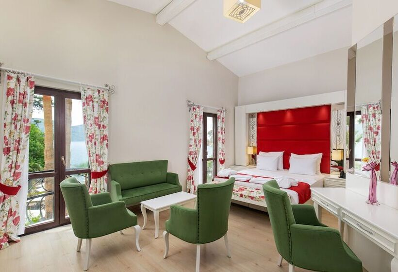 جناح سرير كينج, Baga