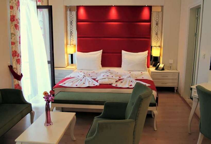 جناح سرير كينج, Baga