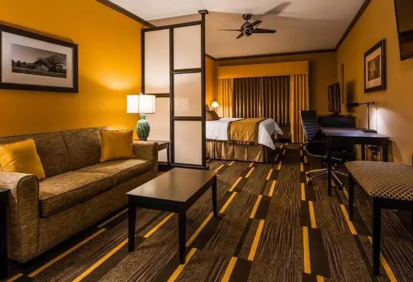 身障者適用スイートルーム, Best Western Plus Emerald Inn & Suites