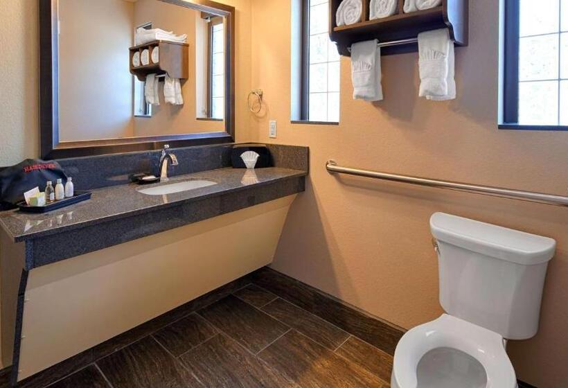 سوئیت برای معلولان, Best Western Plus Emerald Inn & Suites