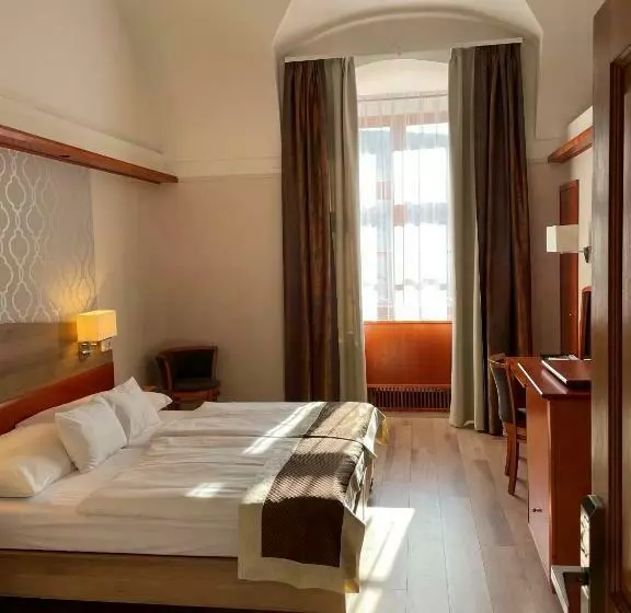 Superior Room, Gizella Hotel And Restaurant