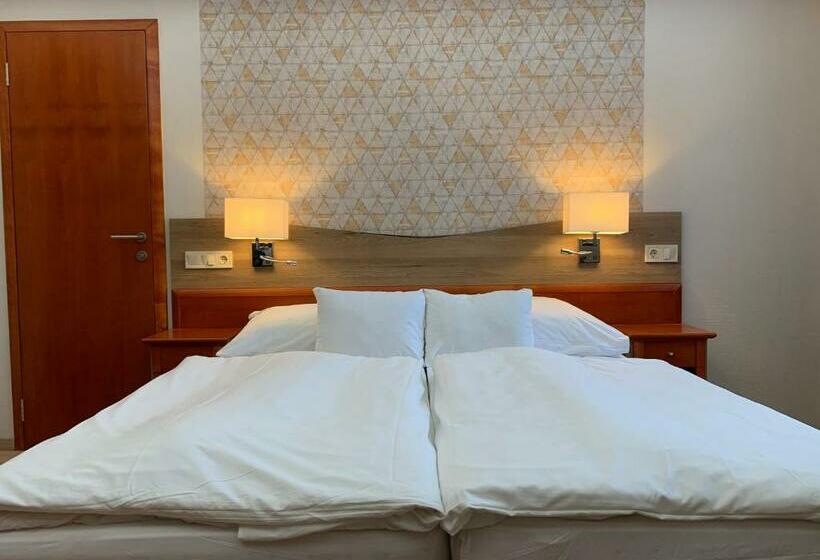 غرفة سوبيريور, Gizella Hotel And Restaurant