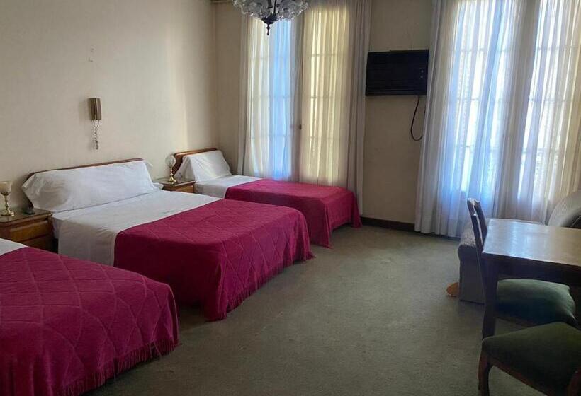 اتاق استاندارد سه نفره, Guido Palace