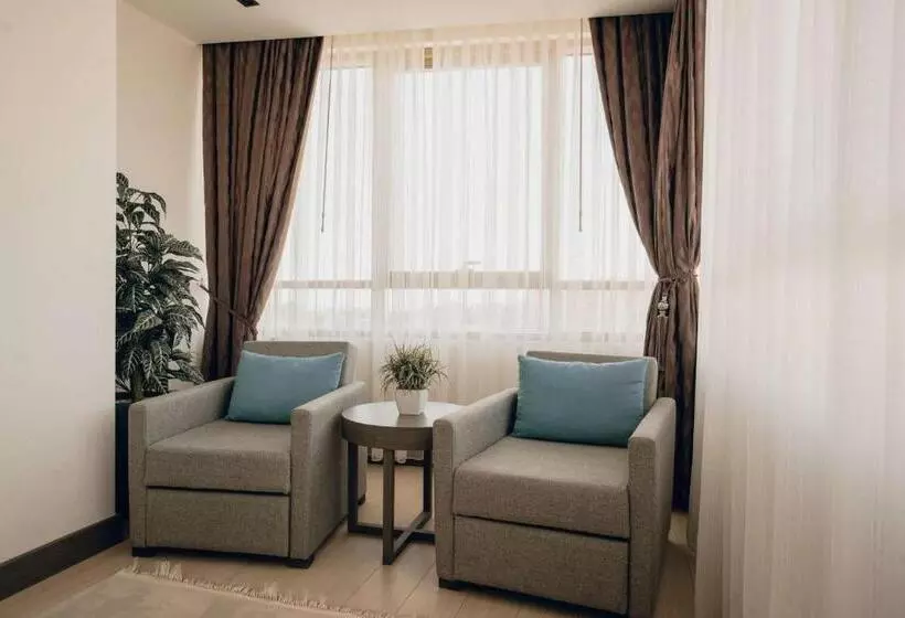 Suite 2 Camere da Letto, Hilly