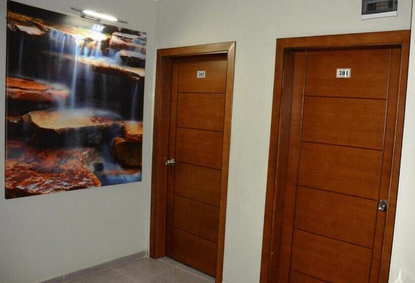 غرفة قياسية ثلاثية, Hopa Heyamo