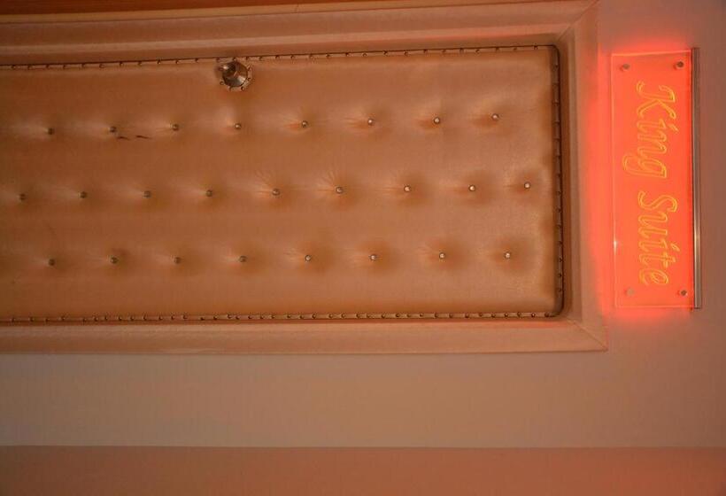 جناح سرير كينج, Hopa Heyamo