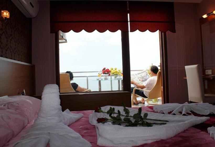 جناح سرير كينج, Hopa Heyamo