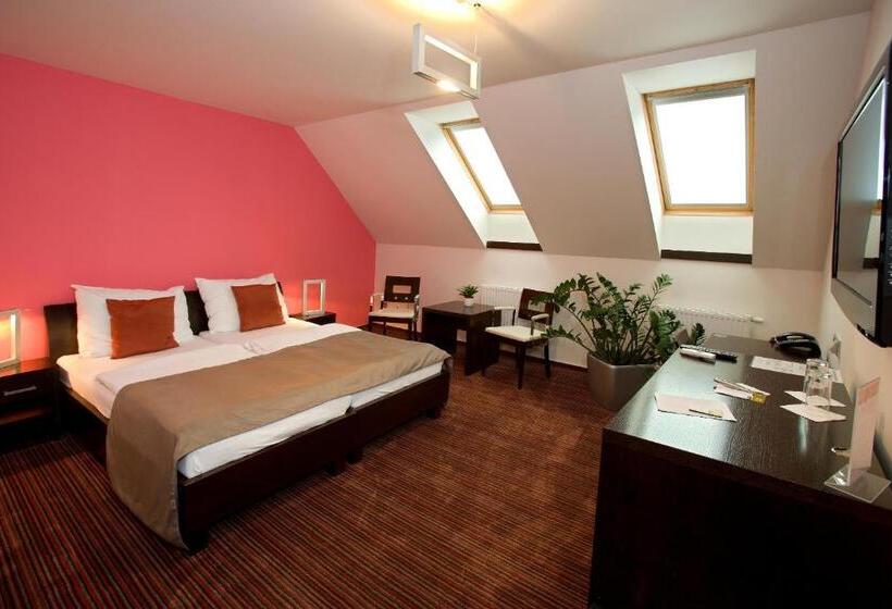 غرفة قياسية, Lahofer