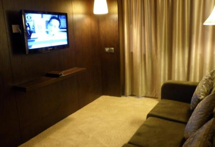 Президентский Люкс, Mark Inn Hotel Deira