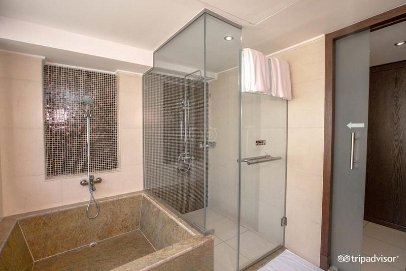 Президентский Люкс, Mark Inn Hotel Deira