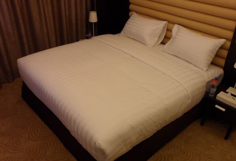 Президентский Люкс, Mark Inn Hotel Deira