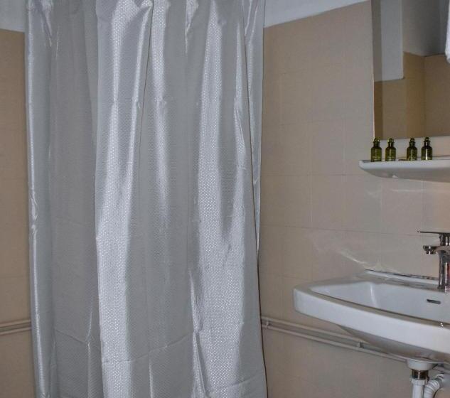 Номер Стандарт Вид на Море, Theoxenia