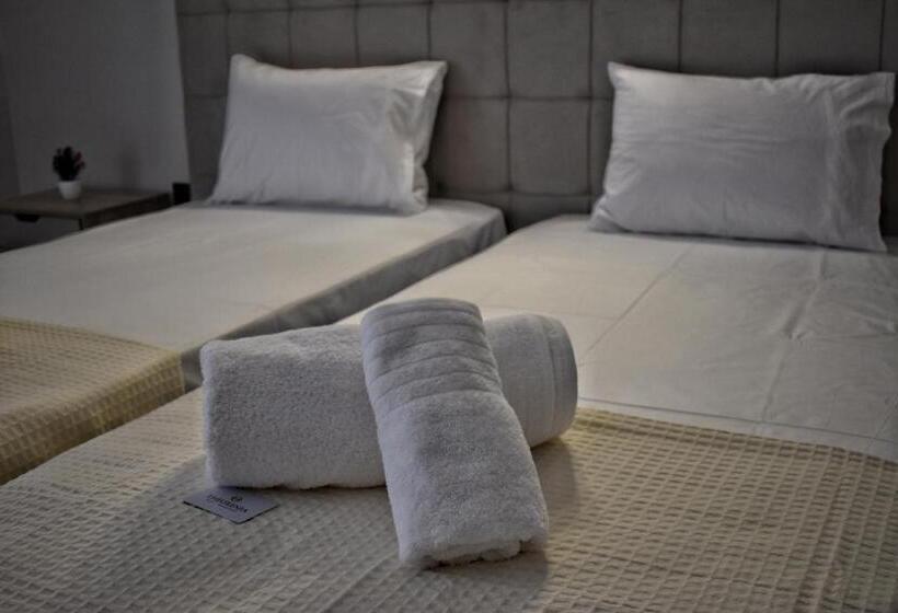 Номер Superior Вид на Море, Theoxenia