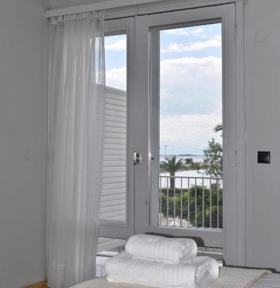 Номер Superior Вид на Море, Theoxenia