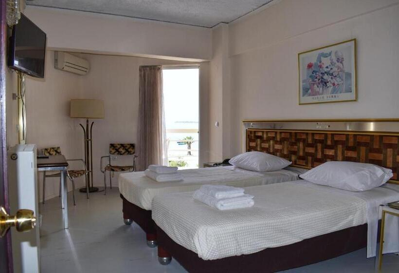 Номер Стандарт Вид на Море, Theoxenia