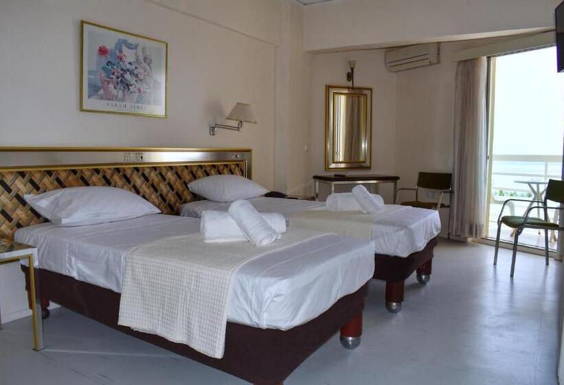 Номер Стандарт Вид на Море, Theoxenia