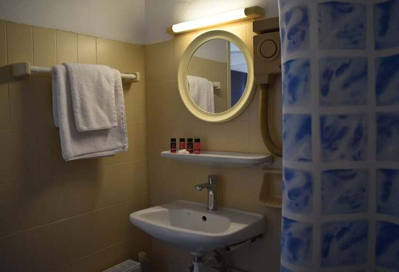 Номер Стандарт Вид на Море, Theoxenia