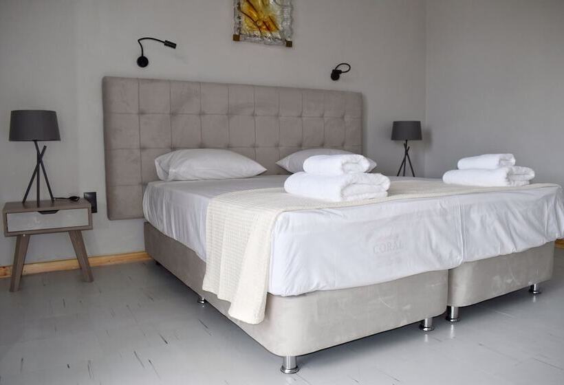 Номер Superior Вид на Море, Theoxenia