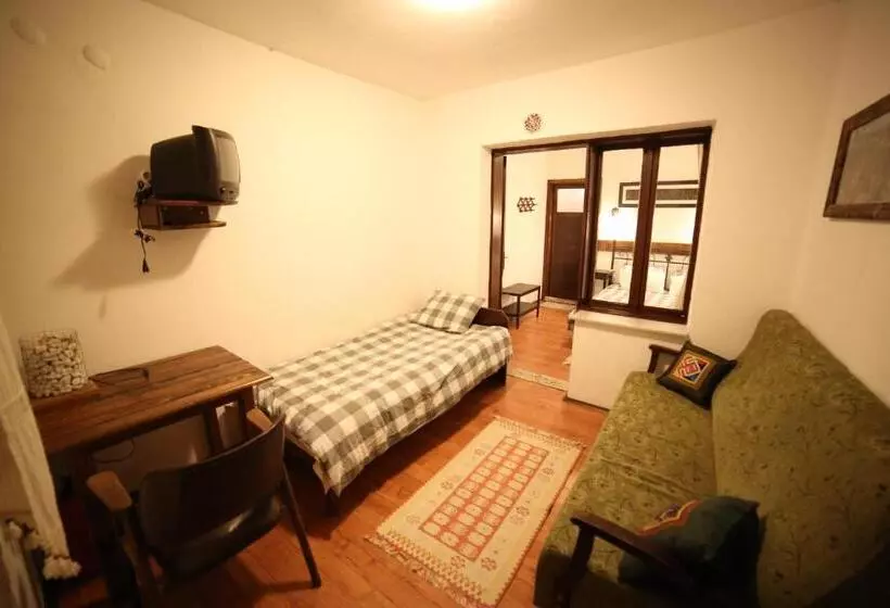 ファミリールーム, Akropolis Guest House