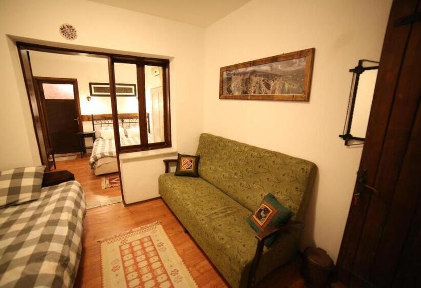 غرفة عائلية, Akropolis Guest House
