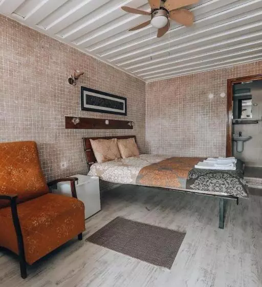 デラックスルーム, Akropolis Guest House