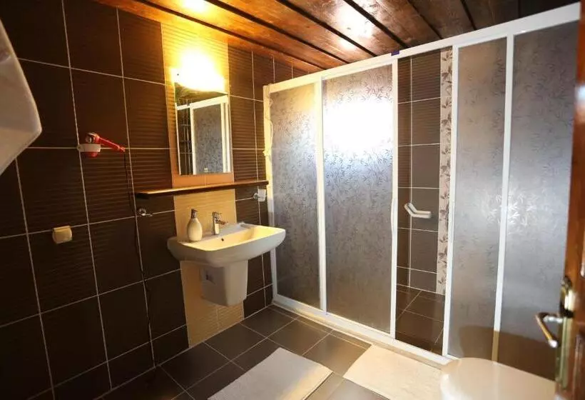 スイート（家族用）, Akropolis Guest House