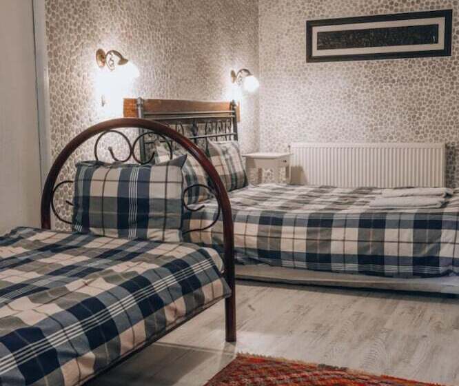 패밀리 룸, Akropolis Guest House