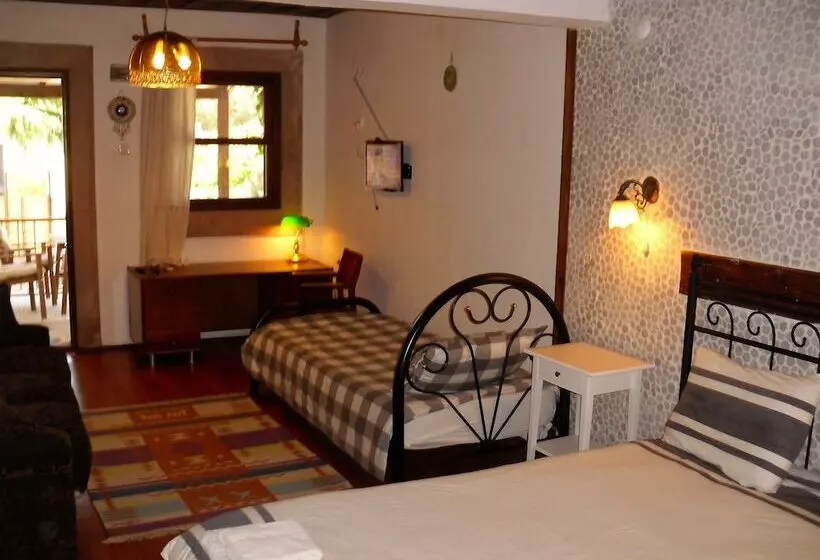 ファミリールーム, Akropolis Guest House